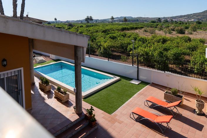 Image No.2-5 Bed Villa for sale