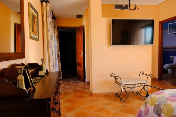 Image No.25-5 Bed Villa for sale