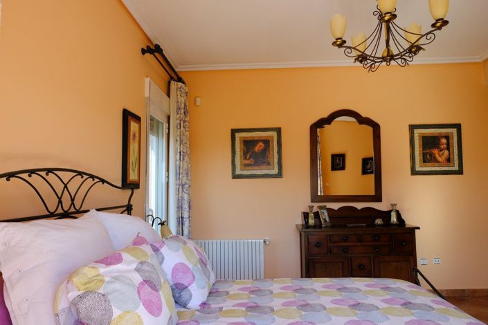 Image No.27-5 Bed Villa for sale