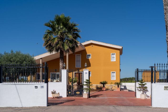 Image No.3-5 Bed Villa for sale