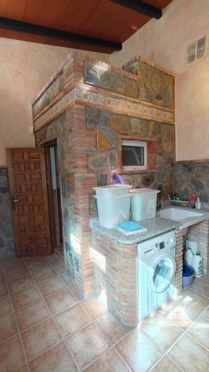 Image No.39-3 Bed Country House for sale