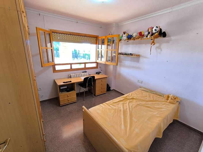 Image No.12-Villa de 6 chambres à vendre à Yecla