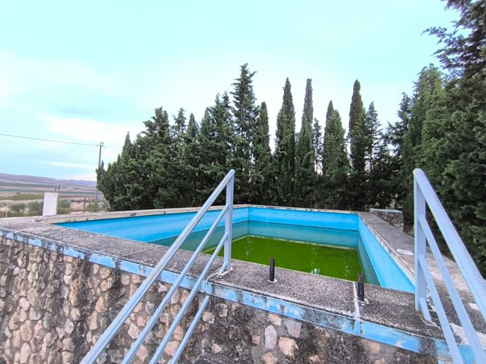 Image No.3-6 Bed Villa for sale