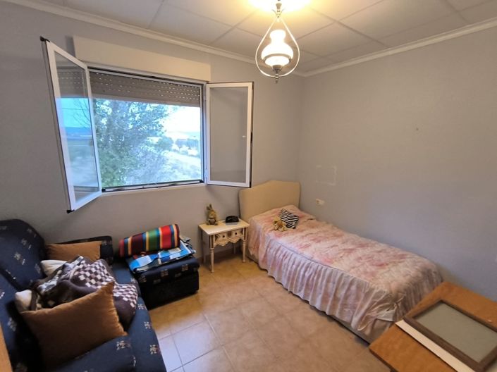 Image No.9-6 Bed Villa for sale