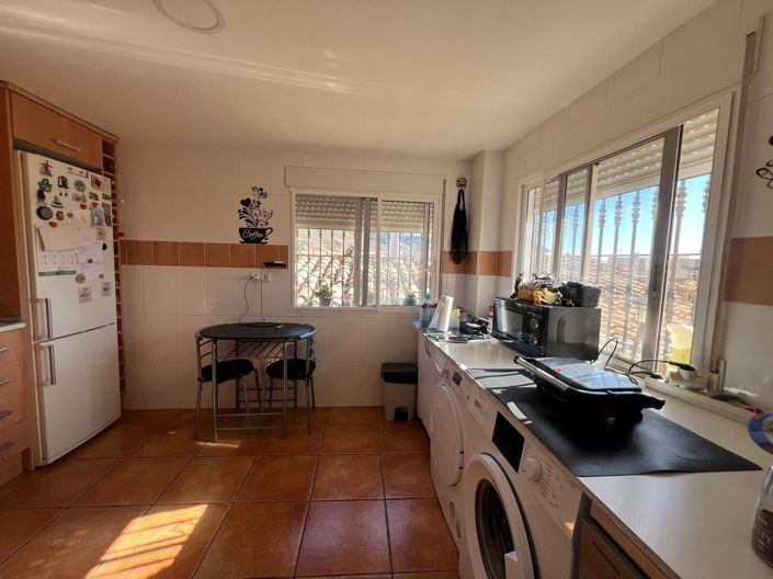 Image No.23-4 Bed Townhouse for sale