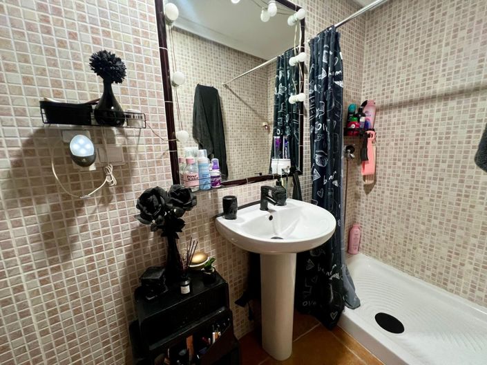 Image No.24-4 Bed Townhouse for sale