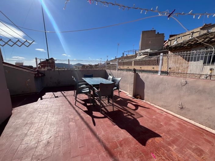 Image No.27-4 Bed Townhouse for sale