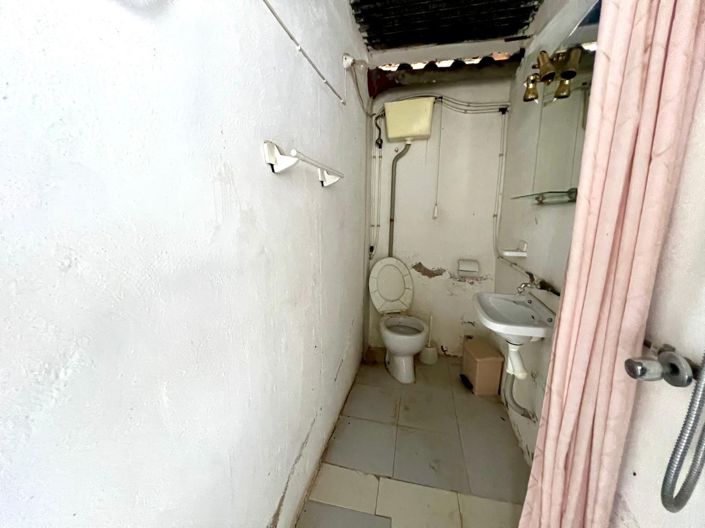 Image No.26-4 Bed Townhouse for sale