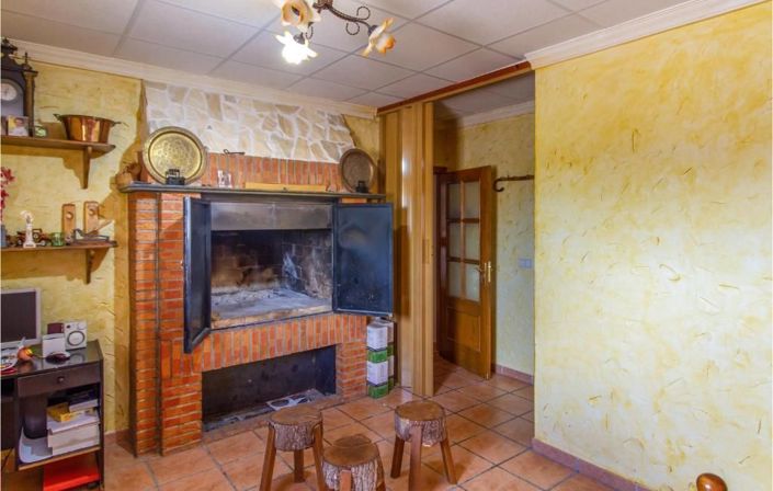 Image No.18-8 Bed Villa for sale