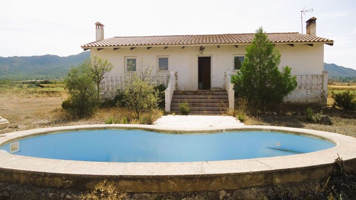 Image No.1-3 Bed Country House for sale