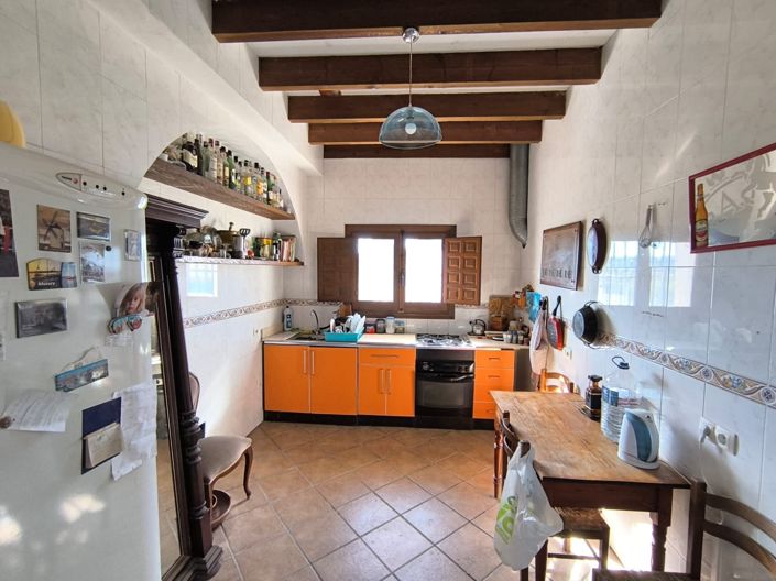 Image No.12-8 Bed Villa for sale