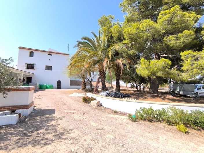 Image No.35-8 Bed Villa for sale