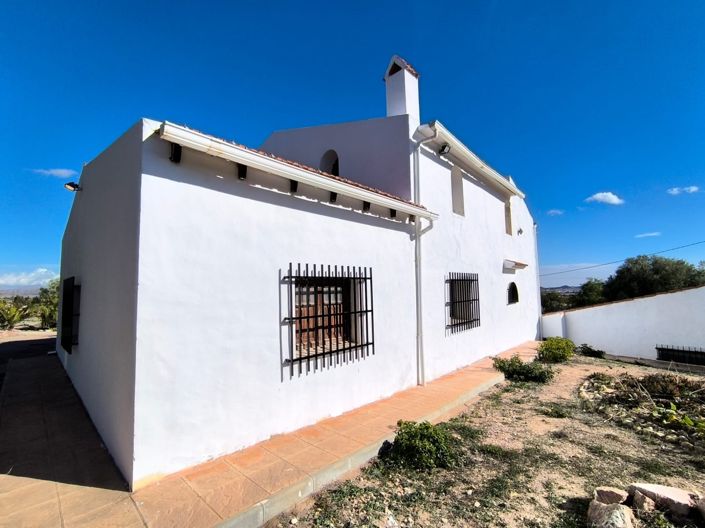 Image No.48-8 Bed Villa for sale