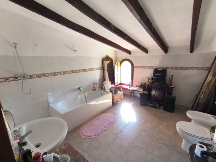 Image No.50-Villa de 8 chambres à vendre à Novelda