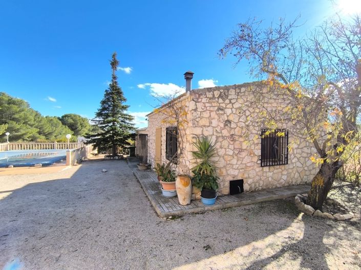 Image No.5-6 Bed Villa for sale