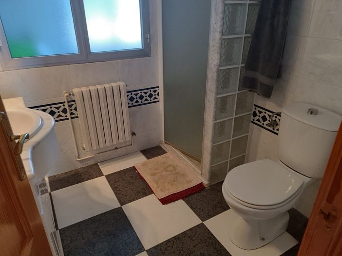 Image No.18-3 Bed Villa for sale