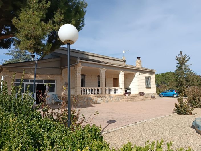 Image No.3-3 Bed Villa for sale