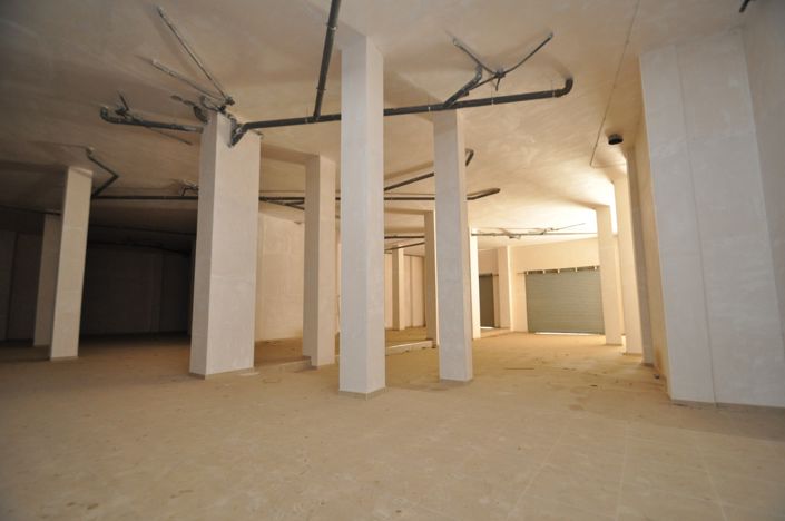 Image No.10-Commercial for sale