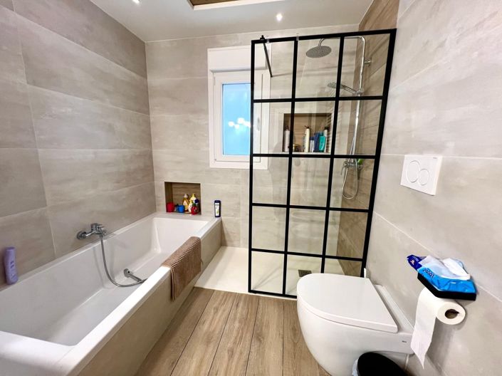 Image No.10-4 Bed Villa for sale