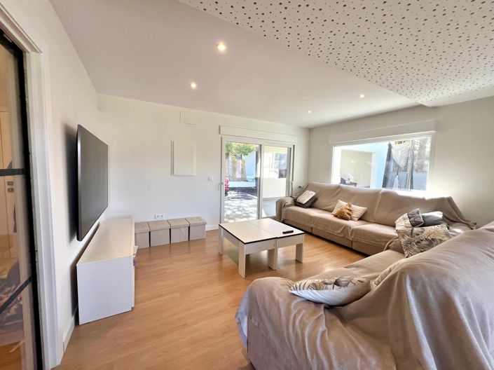 Image No.30-4 Bed Villa for sale