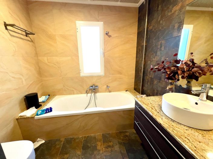 Image No.46-4 Bed Villa for sale