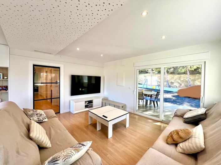 Image No.5-4 Bed Villa for sale