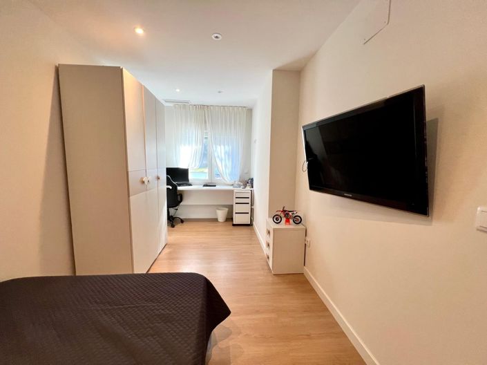 Image No.8-4 Bed Villa for sale