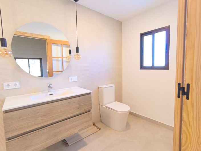 Image No.21-4 Bed Villa for sale