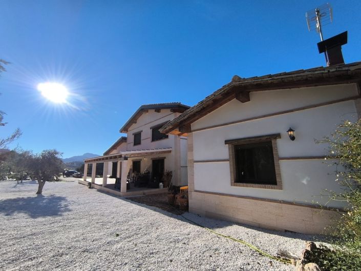 Image No.35-4 Bed Villa for sale