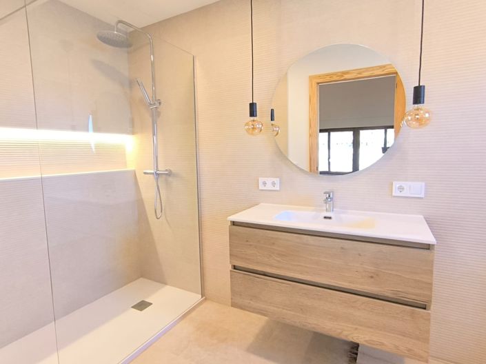 Image No.9-4 Bed Villa for sale