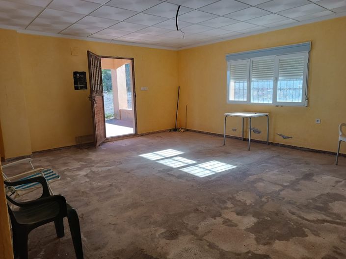 Image No.7-3 Bed Country House for sale