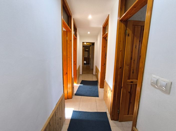 Image No.26-5 Bed Villa for sale