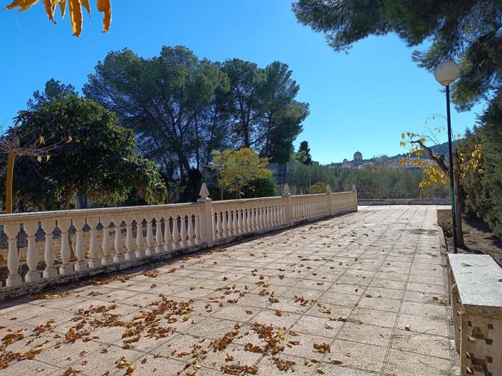 Image No.3-Villa de 5 chambres à vendre à Yecla