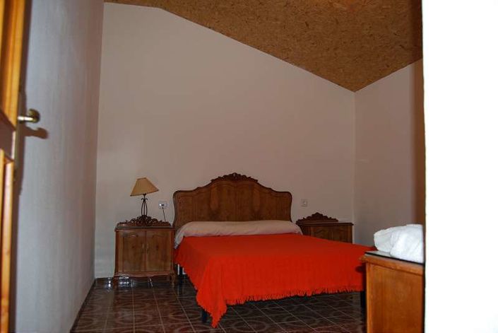 Image No.10-4 Bed Country House for sale