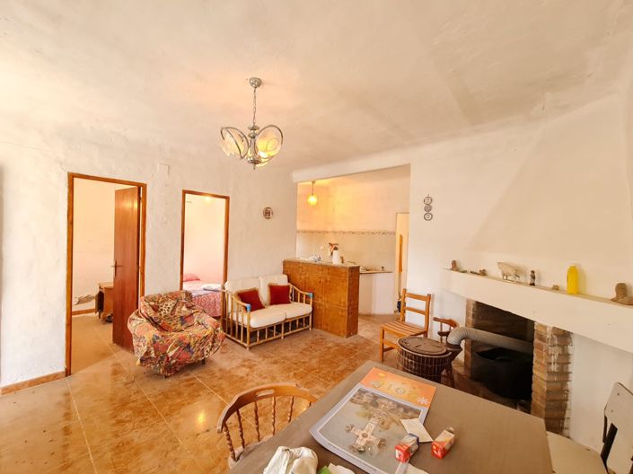 Image No.2-3 Bed Country House for sale