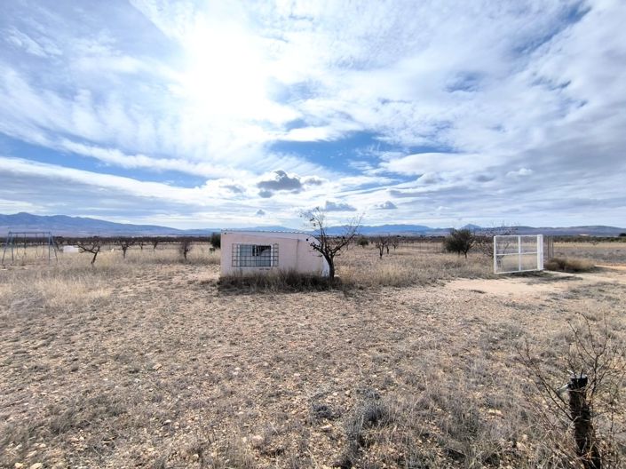 Image No.11-2 Bed Country House for sale