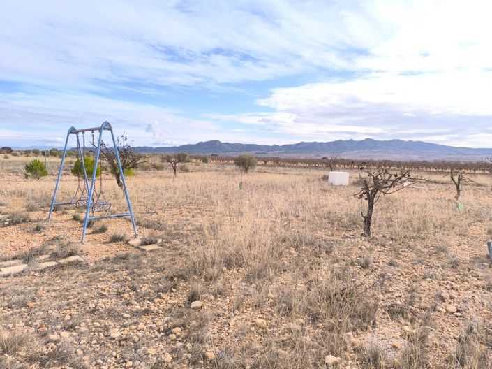 Image No.6-2 Bed Country House for sale