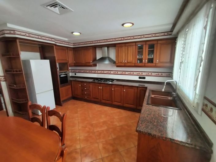 Image No.13-4 Bed Villa for sale