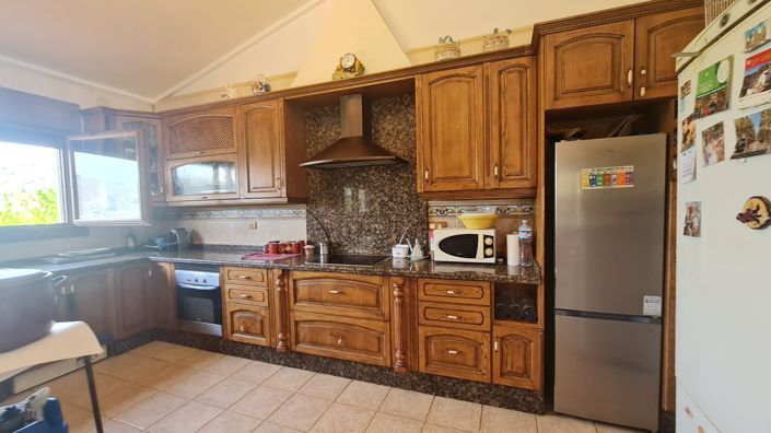 Image No.11-Villa de 4 chambres à vendre à Petrer