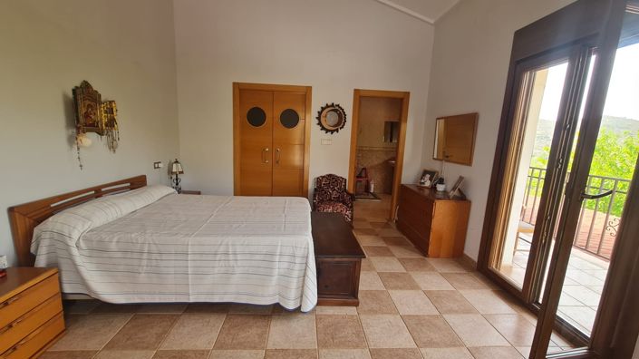 Image No.15-4 Bed Villa for sale