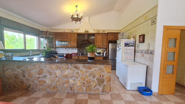 Image No.9-4 Bed Villa for sale