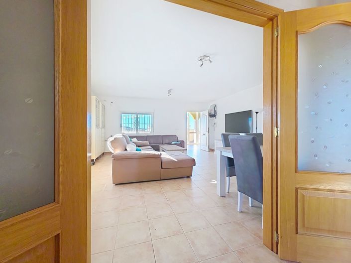 Image No.8-4 Bed Villa for sale