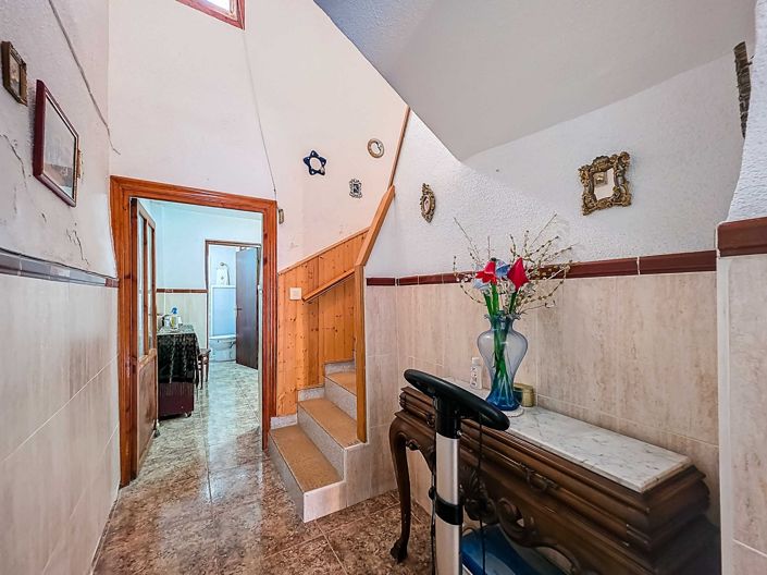 Image No.11-3 Bed Townhouse for sale