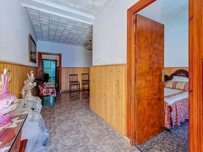 Image No.13-3 Bed Townhouse for sale