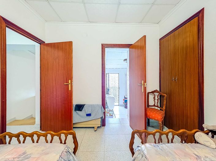 Image No.20-3 Bed Townhouse for sale