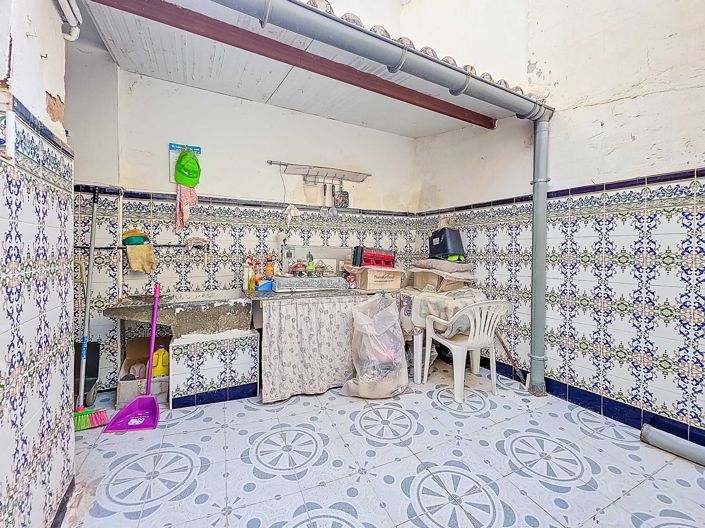 Image No.27-3 Bed Townhouse for sale