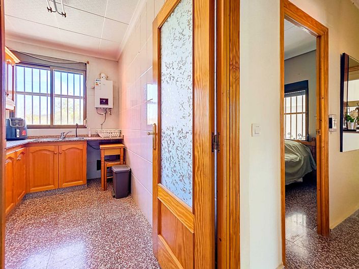 Image No.18-5 Bed Country House for sale