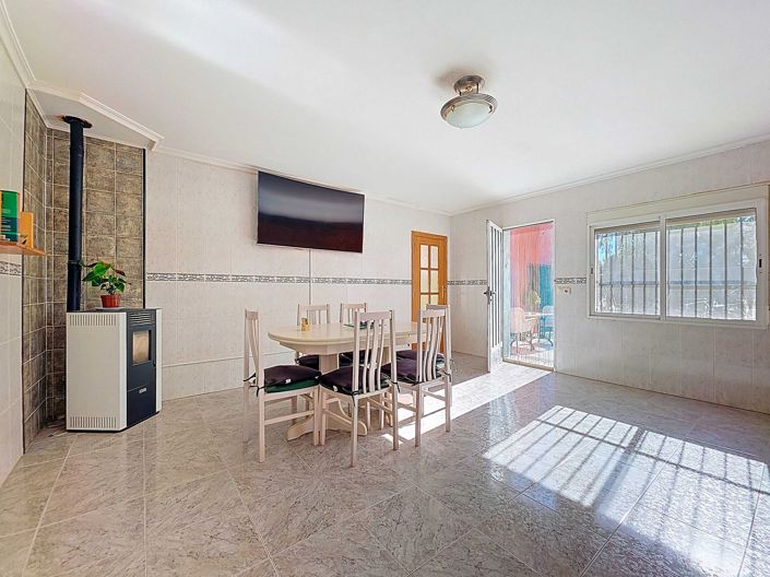 Image No.20-5 Bed Country House for sale