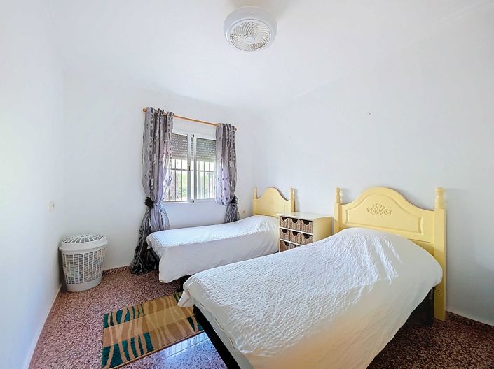 Image No.26-5 Bed Country House for sale