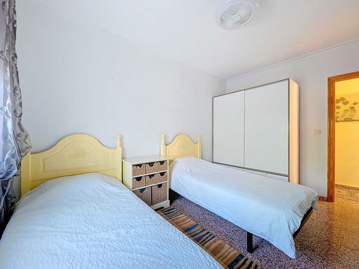 Image No.27-5 Bed Country House for sale